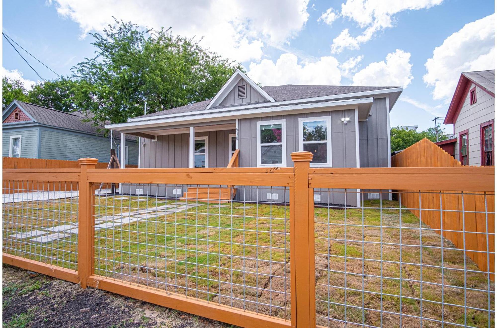 Seize The Moment 4Br3Ba Gem W Downtown Views Villa San Antonio Exterior photo